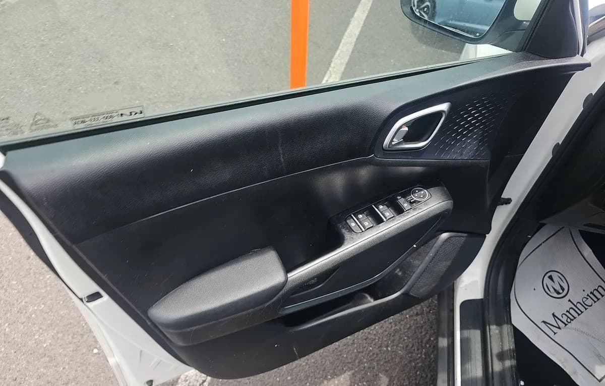 2023 KIA SOUL EX 6