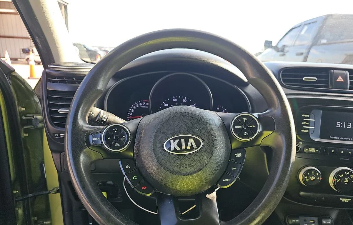 2018 KIA SOUL Base 6