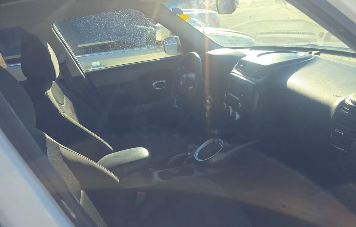 2019 KIA SOUL Base 4