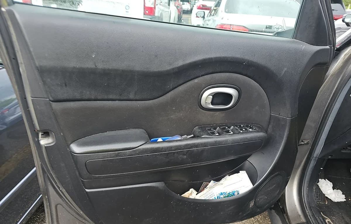 2019 KIA SOUL Base 5
