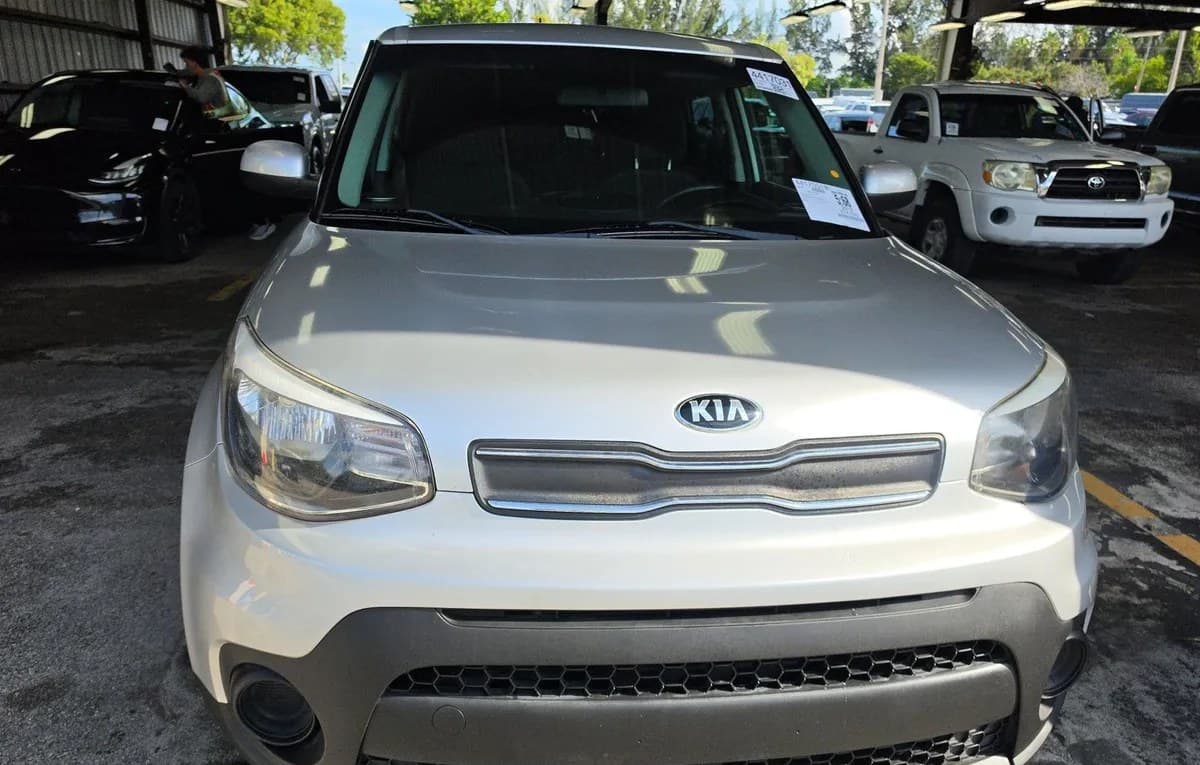 2019 KIA SOUL Base 2