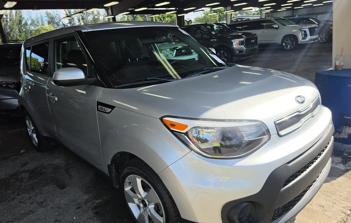 2019 KIA SOUL Base 3