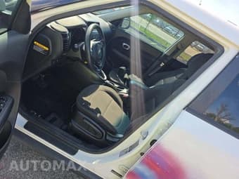 2017 KIA SOUL Base 4