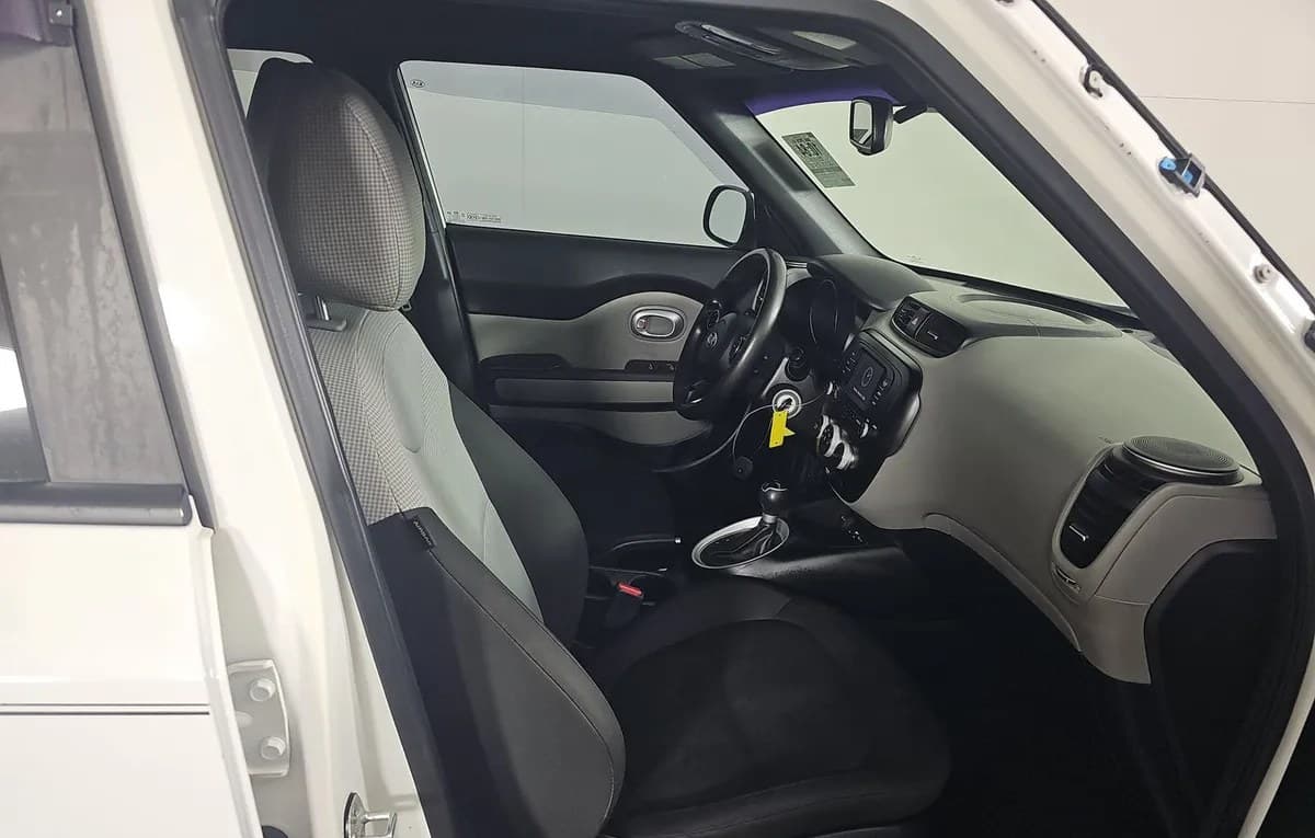 2018 KIA SOUL Base 5