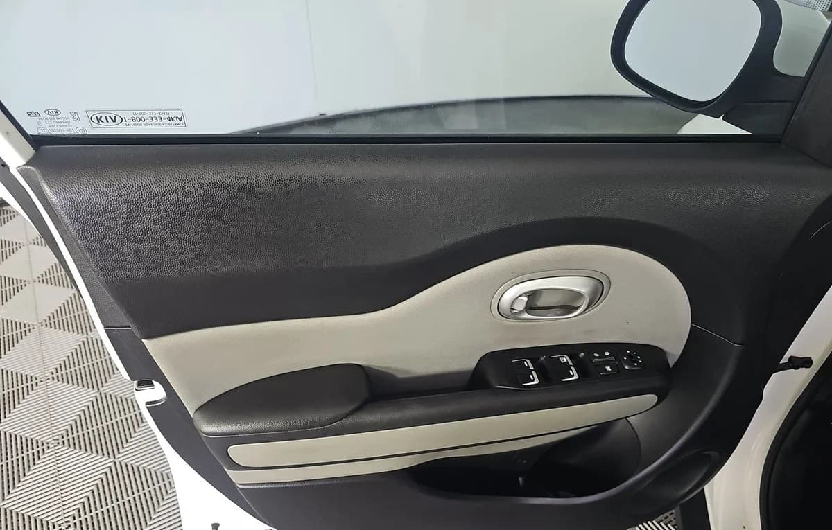 2018 KIA SOUL Base 6