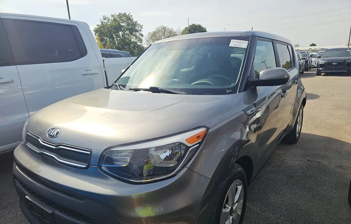 2018 KIA SOUL Base 2