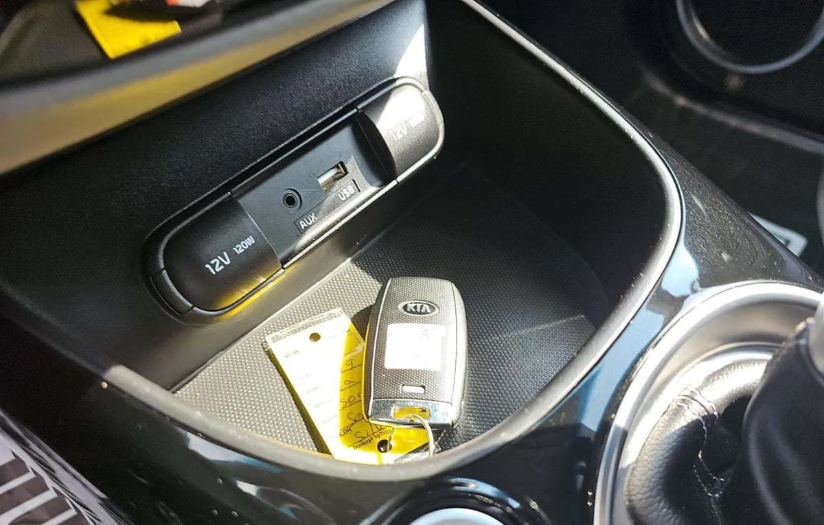 2019 KIA SOUL + 5