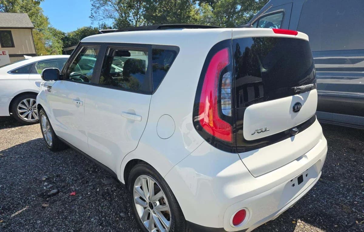 2017 KIA SOUL + 3