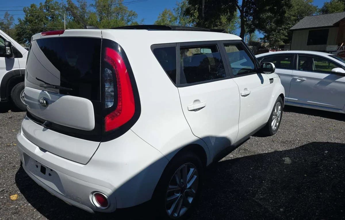 2017 KIA SOUL + 4