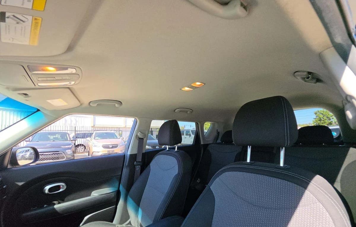 2017 KIA SOUL + 5