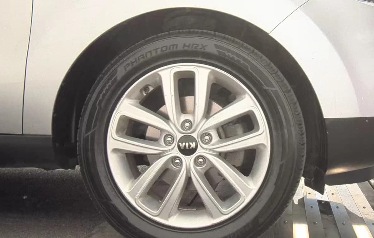2019 KIA SOUL + 7