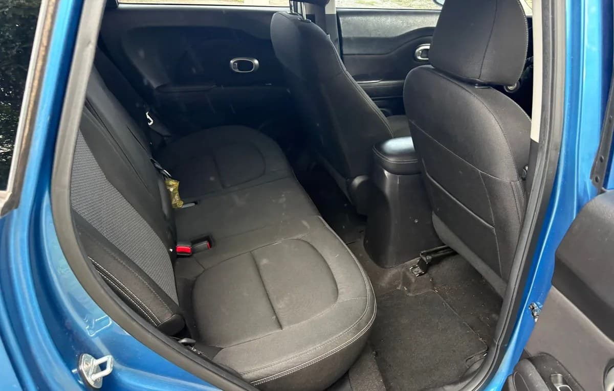 2019 KIA SOUL + 5