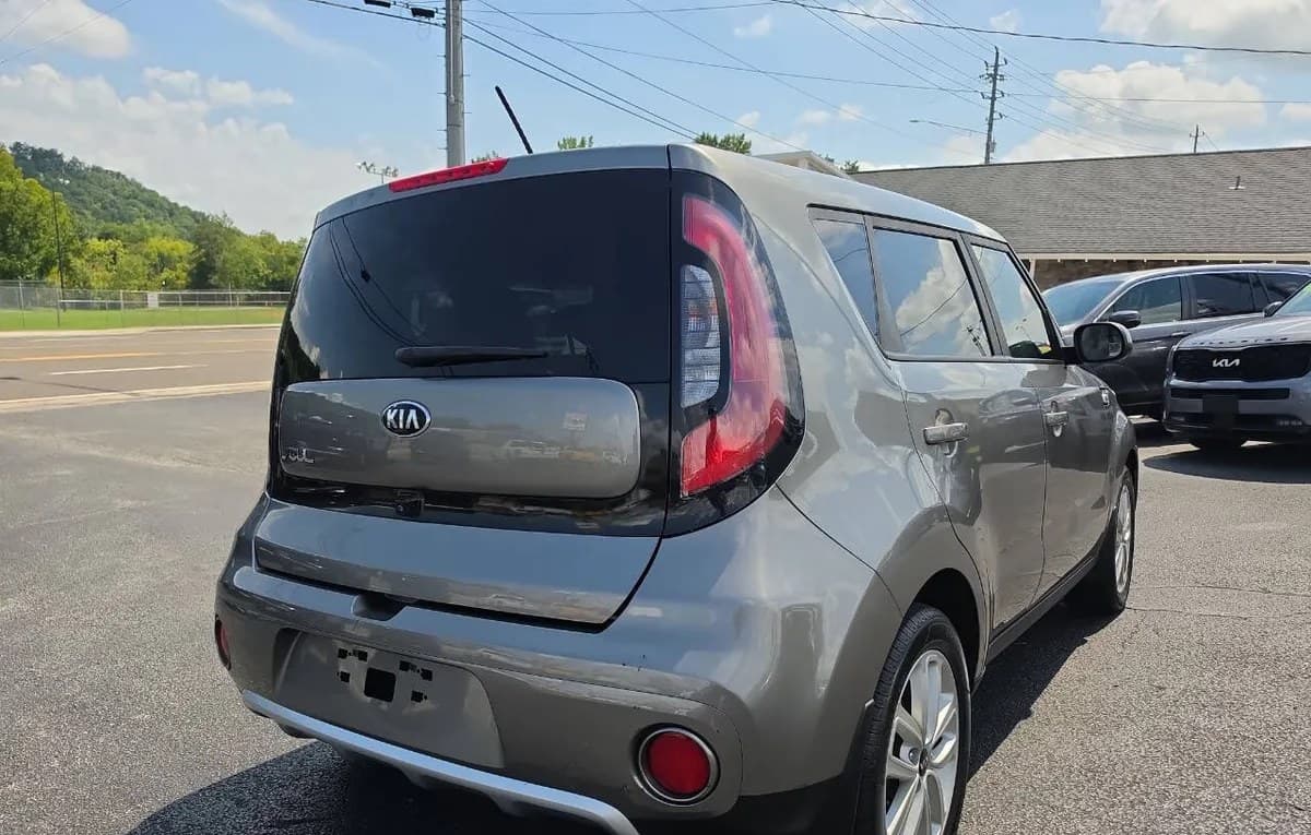 2018 KIA SOUL + 5