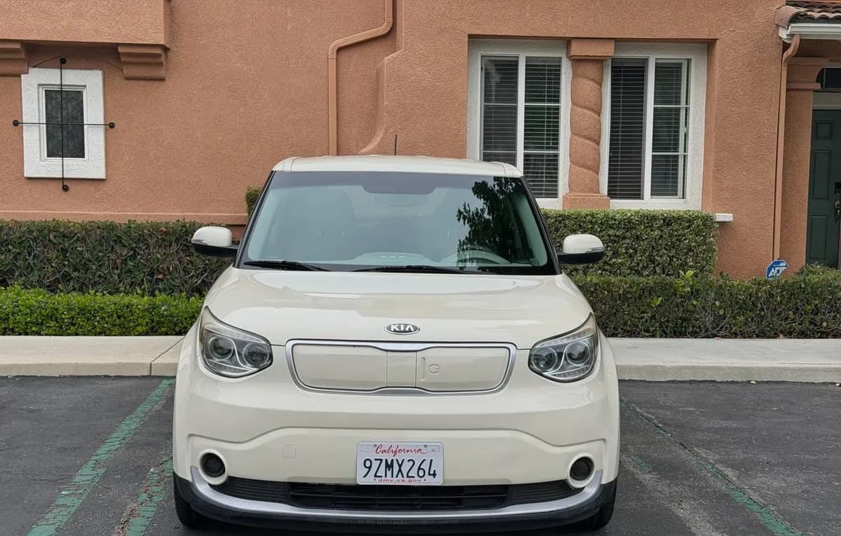 2019 KIA SOUL EV 3
