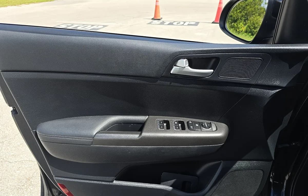 2019 KIA SPORTAGE LX 6