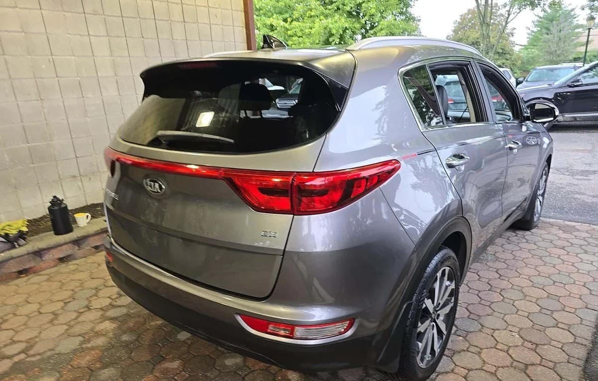 2017 KIA SPORTAGE EX 4