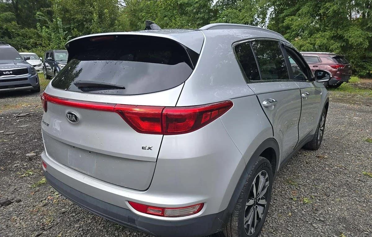 2017 KIA SPORTAGE EX 4