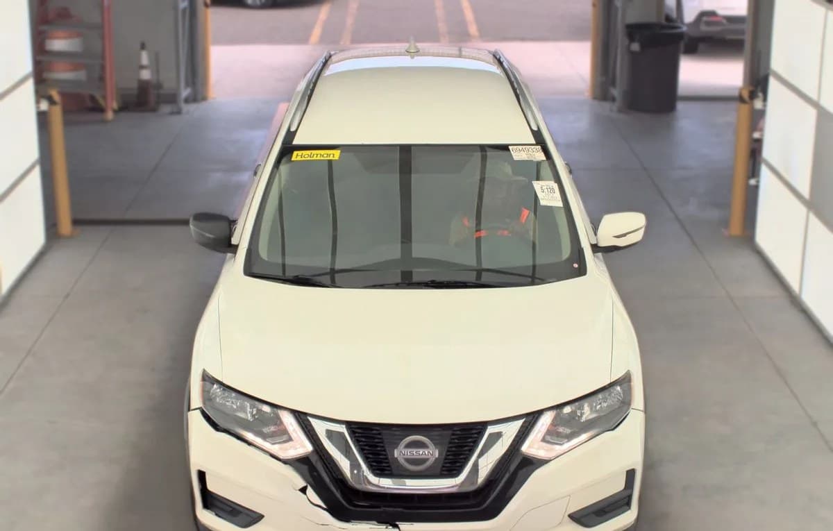 2017 NISSAN ROGUE SV 2