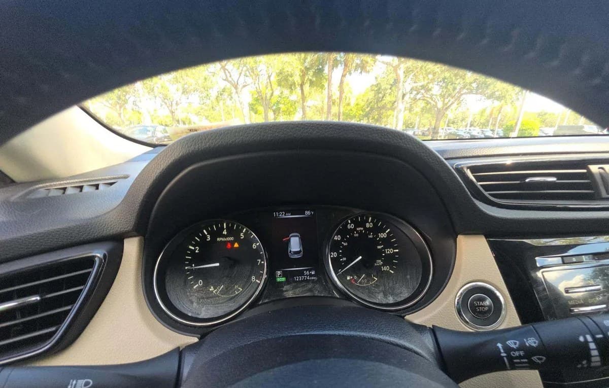 2017 NISSAN ROGUE SV 6