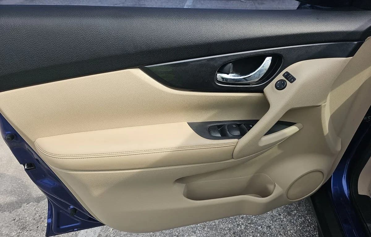 2018 NISSAN ROGUE SV 6
