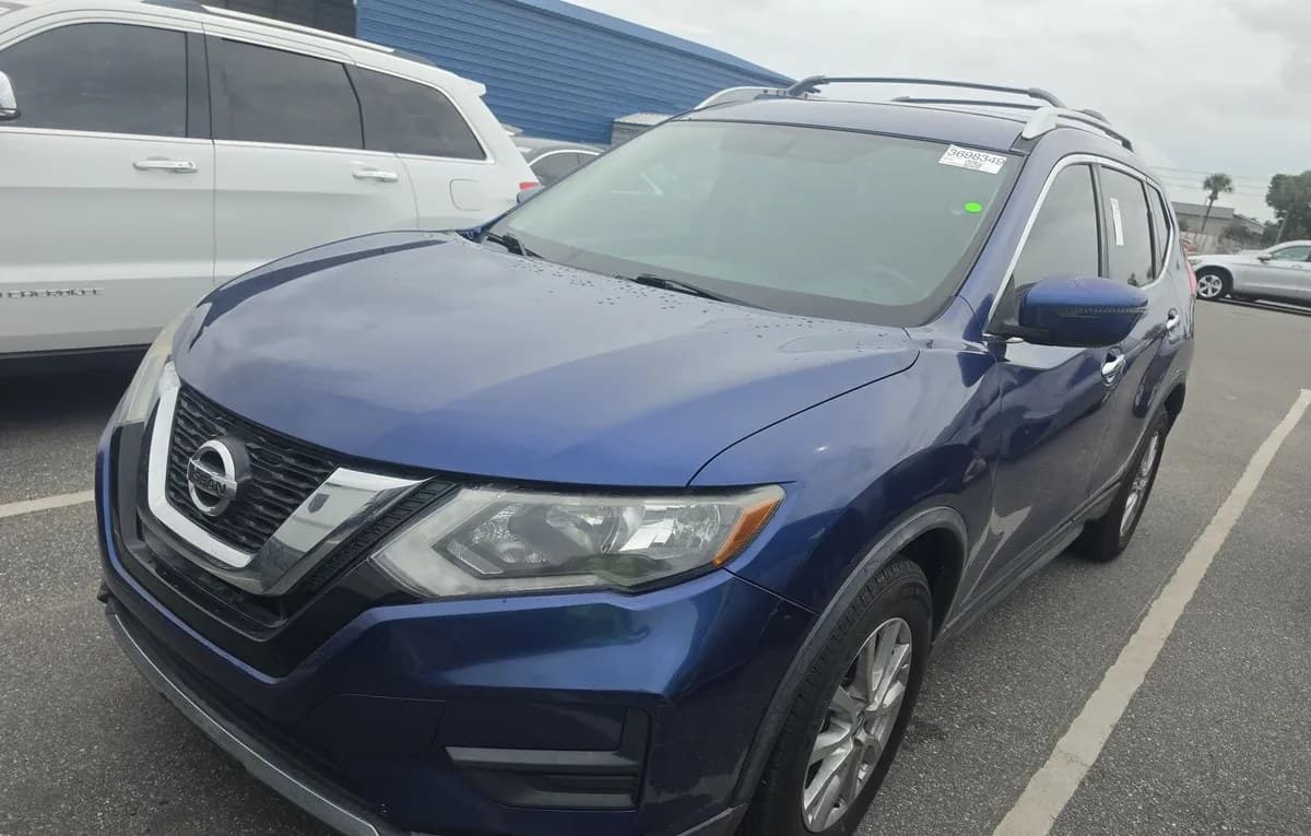 2017 NISSAN ROGUE SV 1