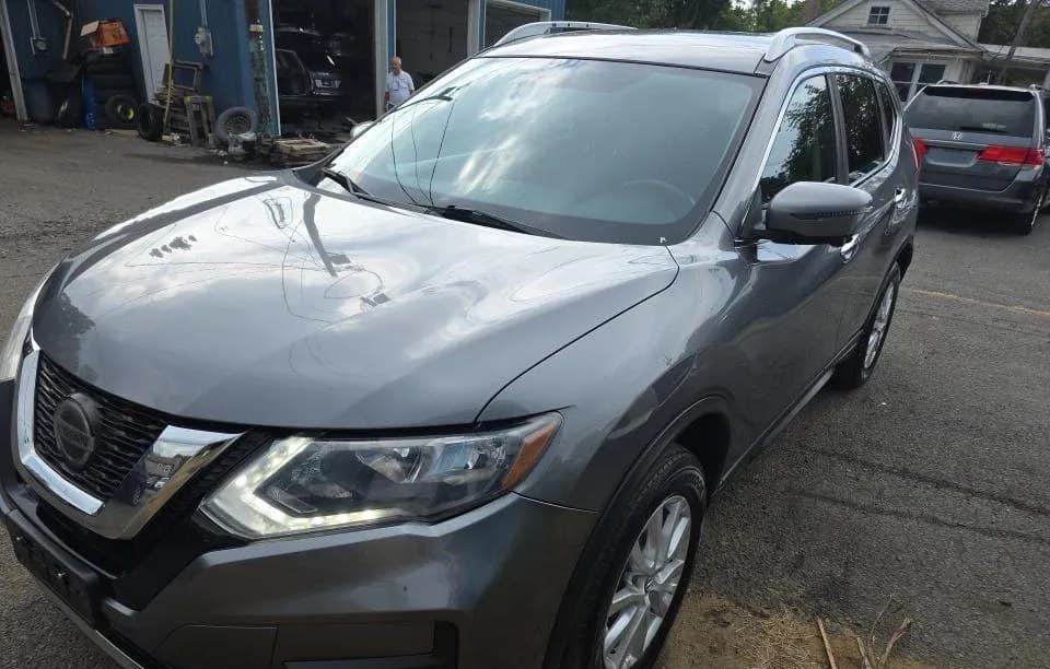 2018 NISSAN ROGUE SV 1