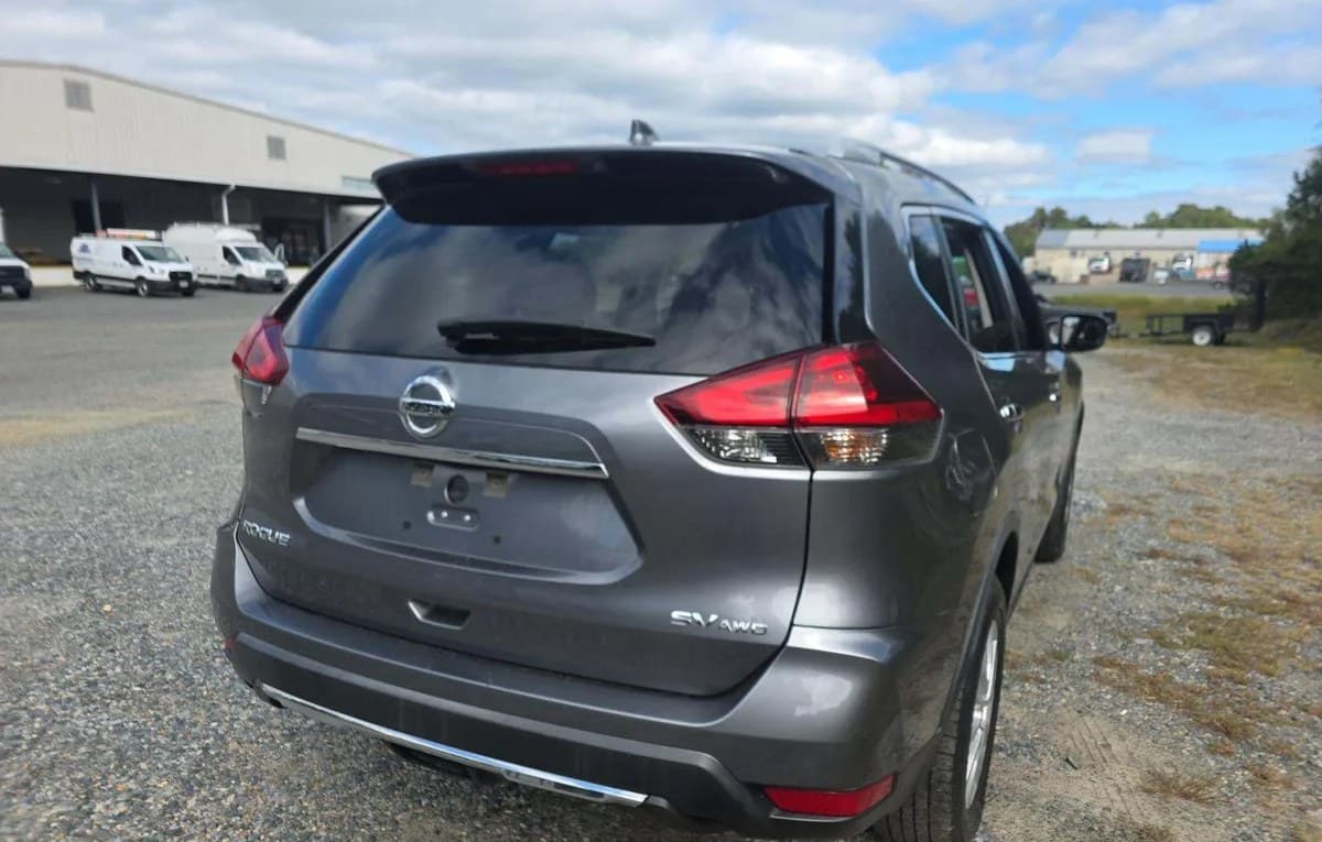 2018 NISSAN ROGUE SV 4