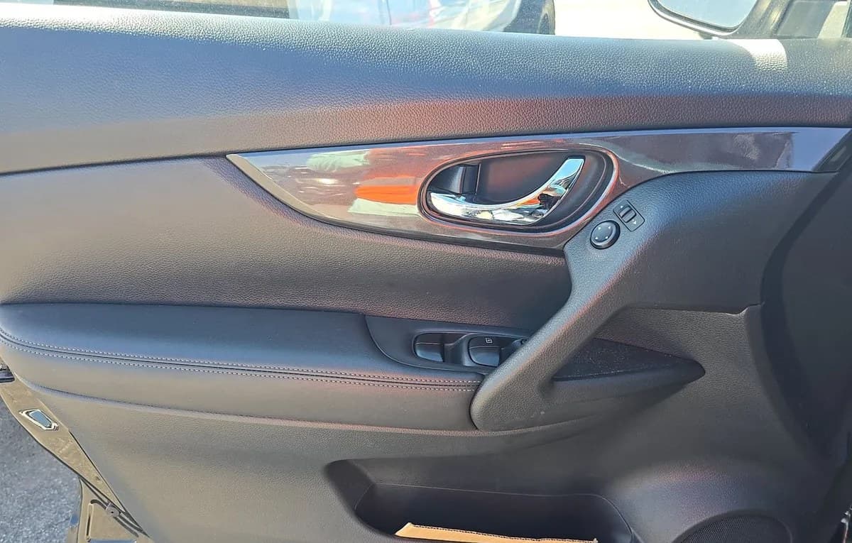 2018 NISSAN ROGUE SV 6
