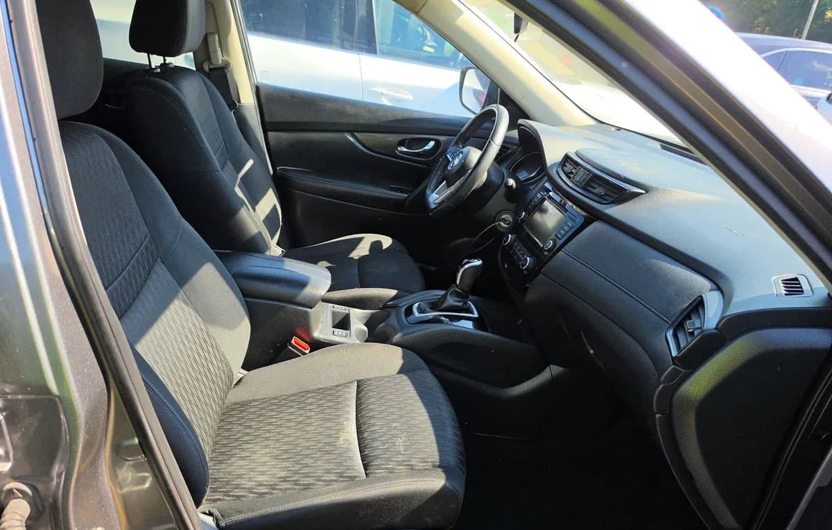 2019 NISSAN ROGUE S 5