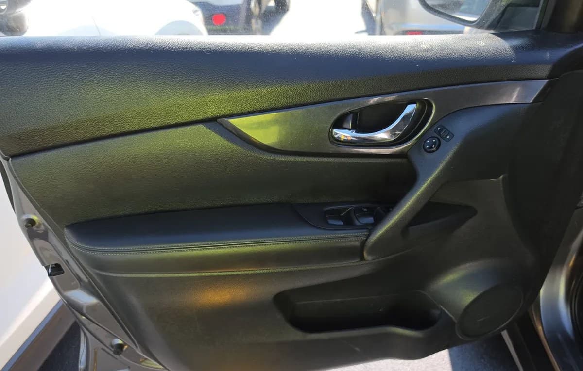 2019 NISSAN ROGUE S 6