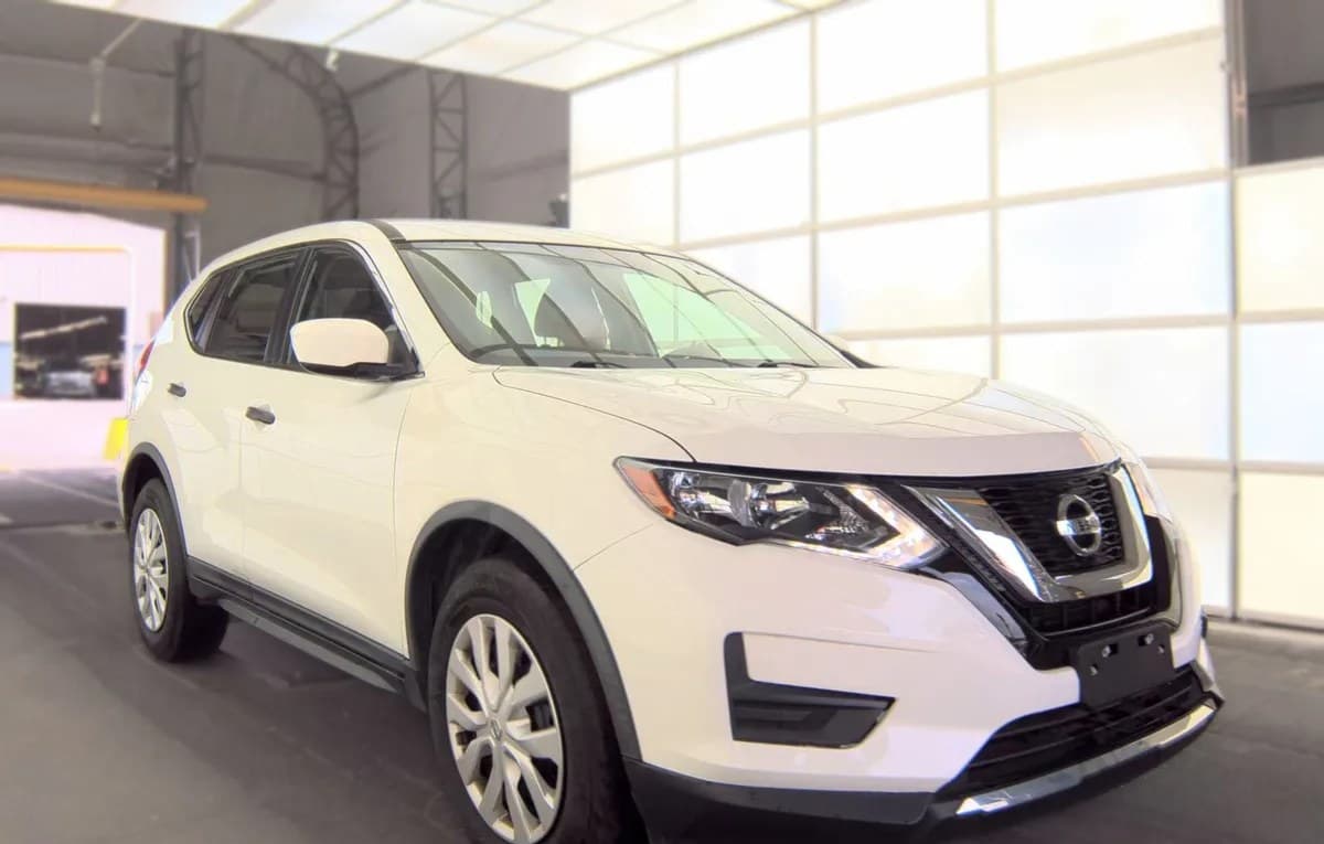 2017 NISSAN ROGUE S 4