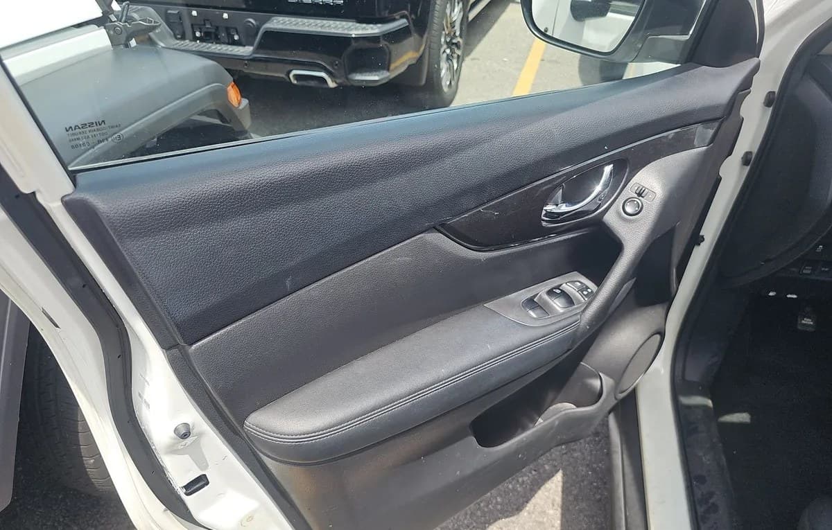 2017 NISSAN ROGUE S 5