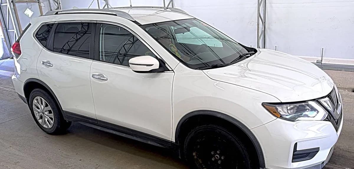 2017 NISSAN ROGUE S 4