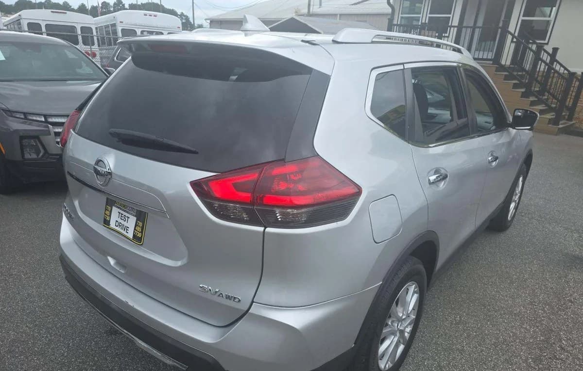 2018 NISSAN ROGUE SV 4