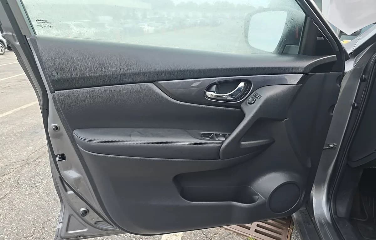 2018 NISSAN ROGUE SV 6