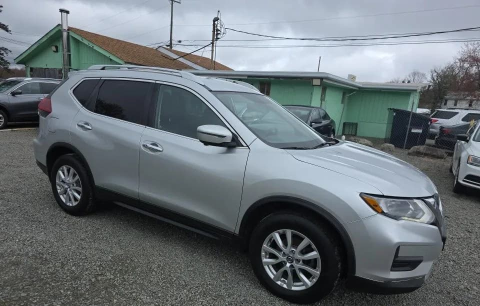 2018 NISSAN ROGUE SV 4