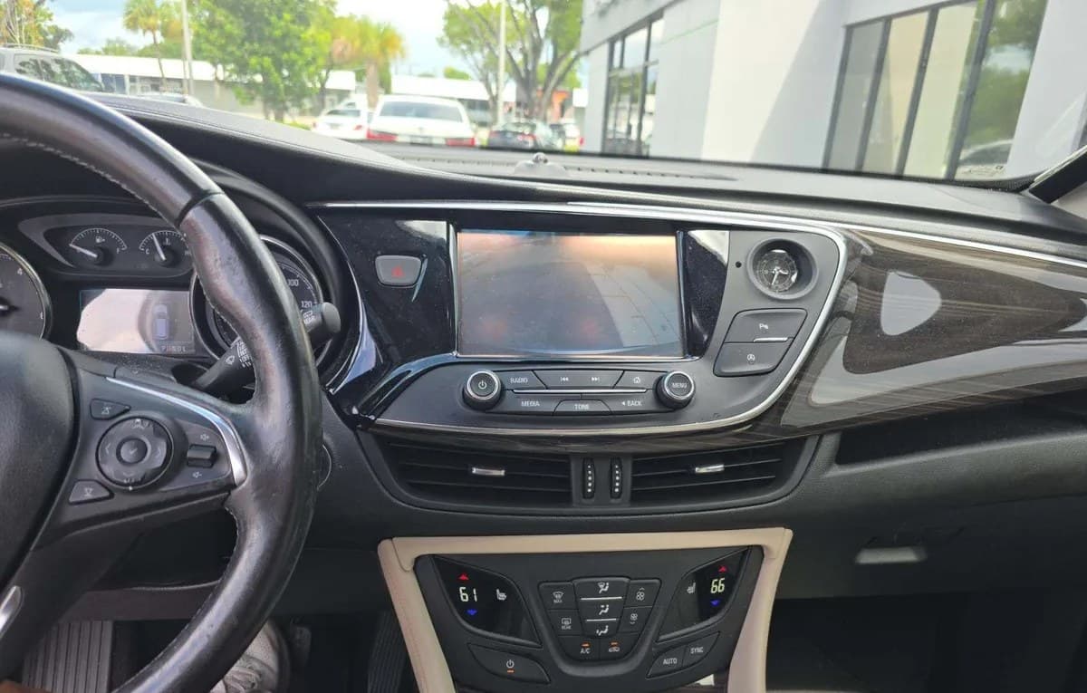 2019 BUICK ENVISION Preferred 7