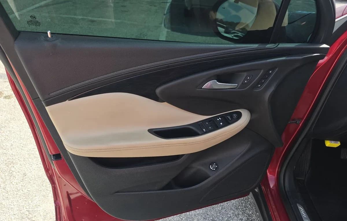 2017 BUICK ENVISION Essence 6