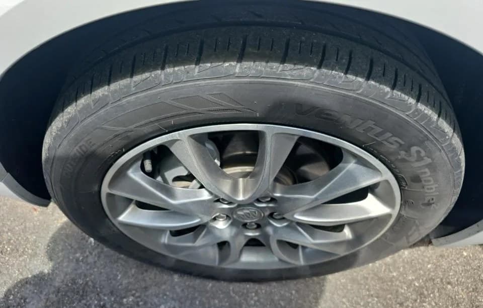 2020 BUICK ENVISION Essence 5