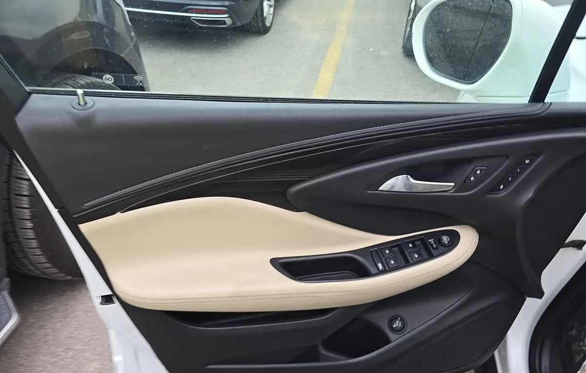 2020 BUICK ENVISION Essence 6