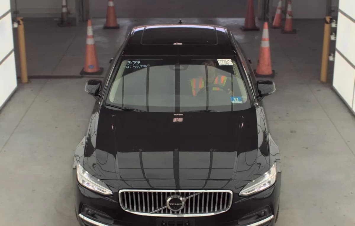 2023 VOLVO S90 B6 Plus 3
