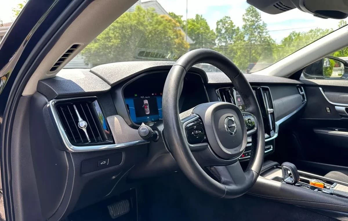 2023 VOLVO S90 B6 Plus 7