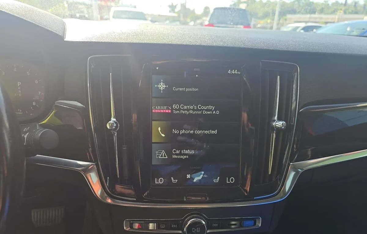 2018 VOLVO S90 T5 Momentum 7