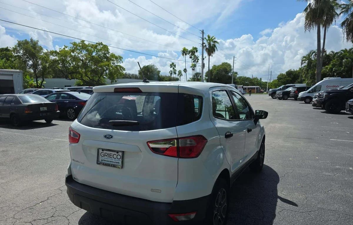 2018 FORD ECOSPORT S 4