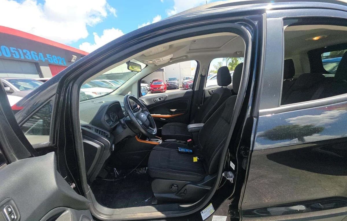 2021 FORD ECOSPORT SE 4