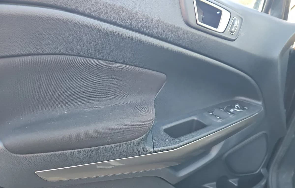 2020 FORD ECOSPORT SE 3