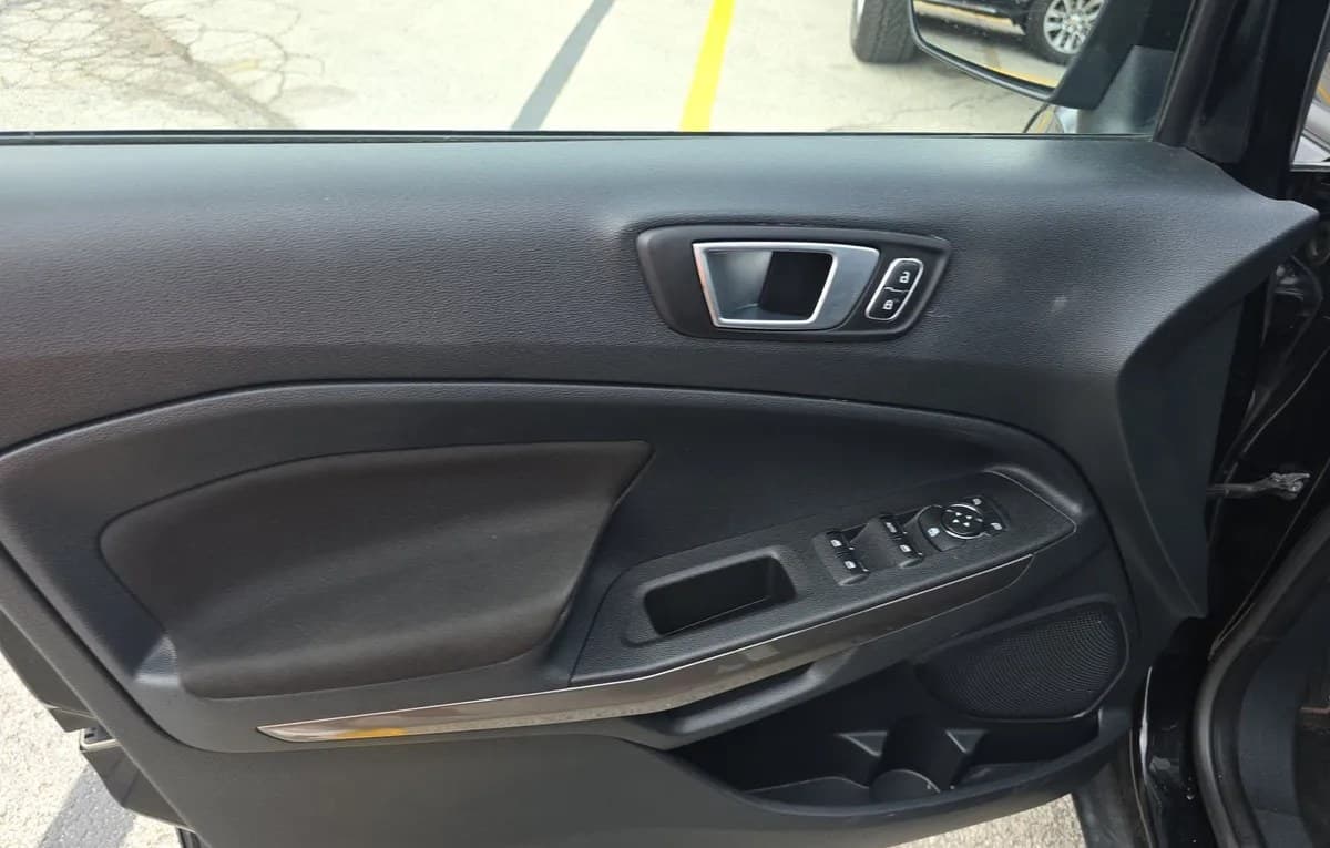 2019 FORD ECOSPORT SE 5