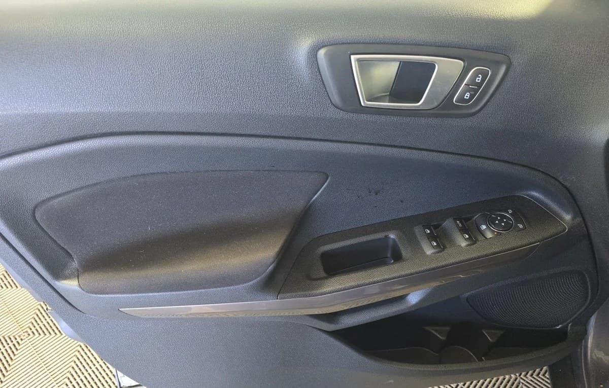 2019 FORD ECOSPORT SE 5