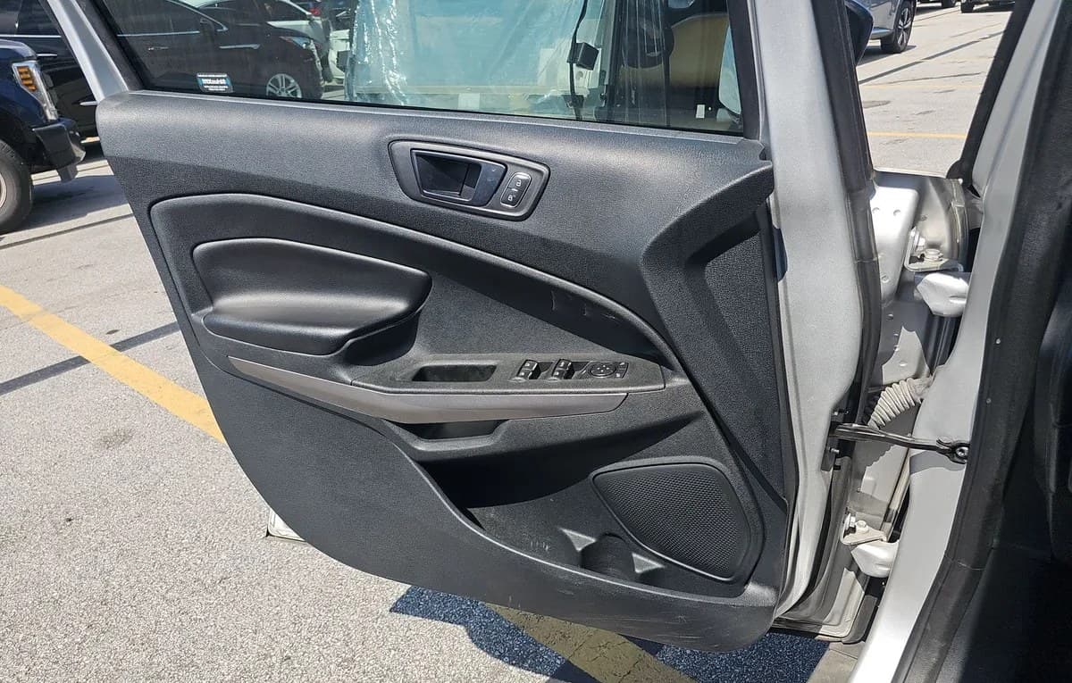 2021 FORD ECOSPORT SES 6