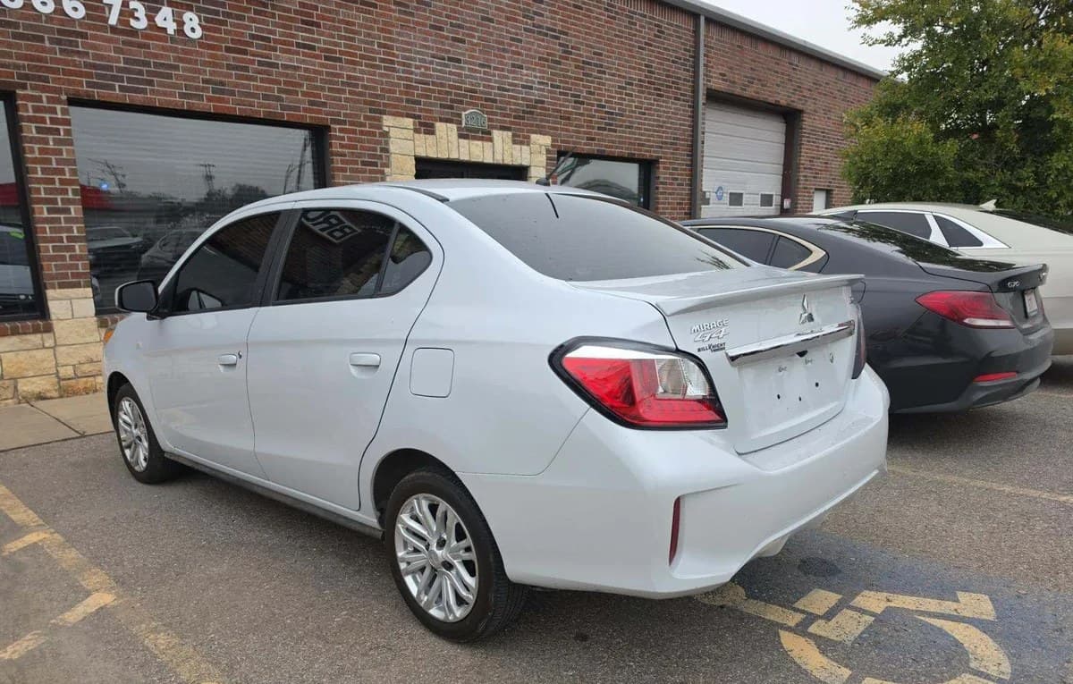 2024 MITSUBISHI MIRAGE G4 LE 3